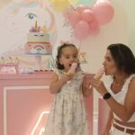 Mariah fez 4 com sorvete vintage